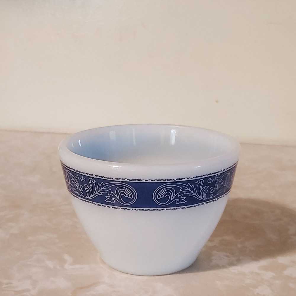 Vintage corning ware sugar Bowl
